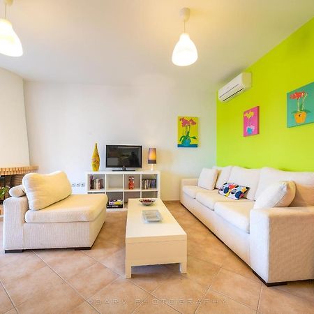 Fluo Seaside Apartment Vathi  Bagian luar foto